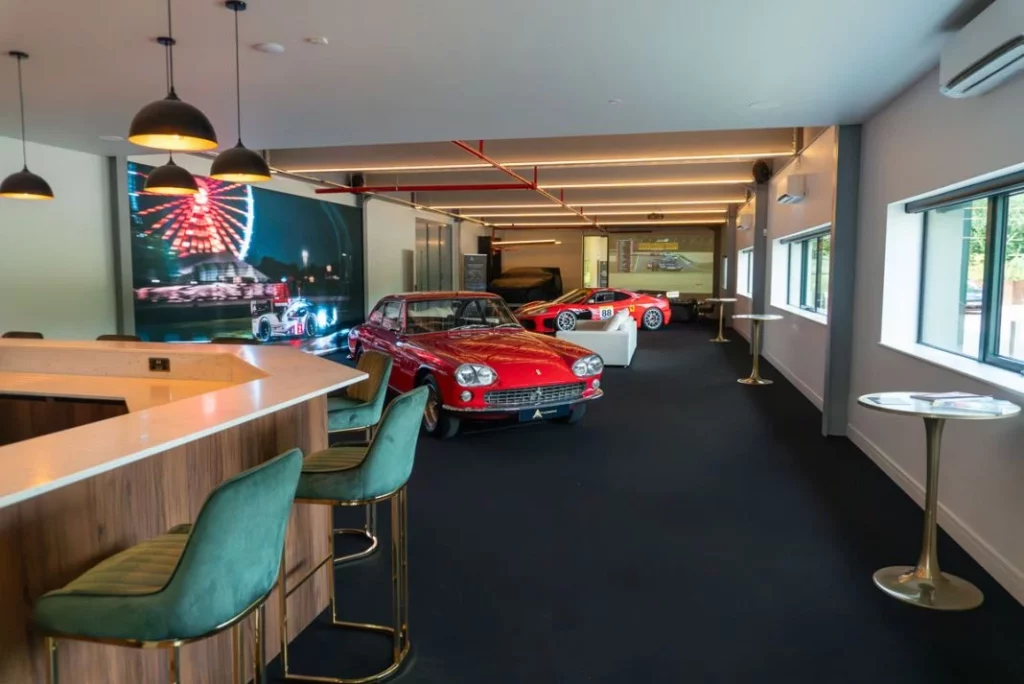 SHY Automotive, el 'hotel' inglés, de 5 estrellas, para coches exclusivos 2 Motor16 SHY Automotive 13 Motor16
