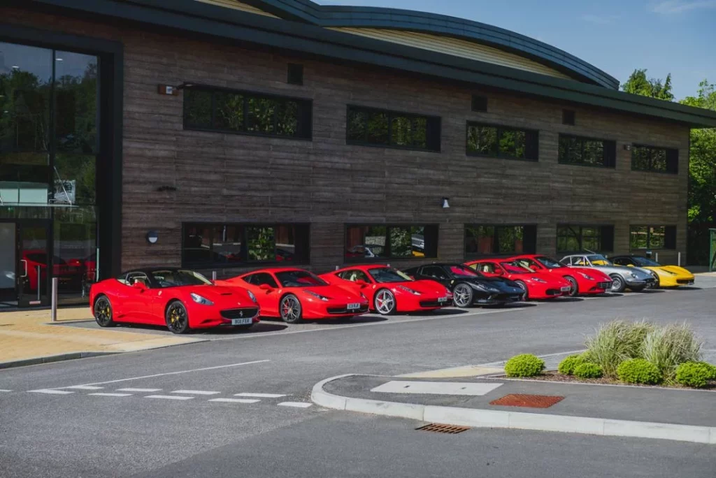 SHY Automotive, el 'hotel' inglés, de 5 estrellas, para coches exclusivos 5 Motor16 SHY Automotive 2 Motor16