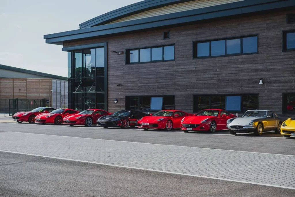 SHY Automotive, el 'hotel' inglés, de 5 estrellas, para coches exclusivos 6 Motor16 SHY Automotive 3 Motor16