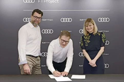 Audi y BP unen sus fuerzas en la Fórmula 1 1 Motor16 Screenshot 2024 07 15 at 15 08 50 AUDI Y BP ESTABLECEN UNA ASOCIACION ESTRATEGICA PARA LA FORMULA 1 Newspress Espana Motor16