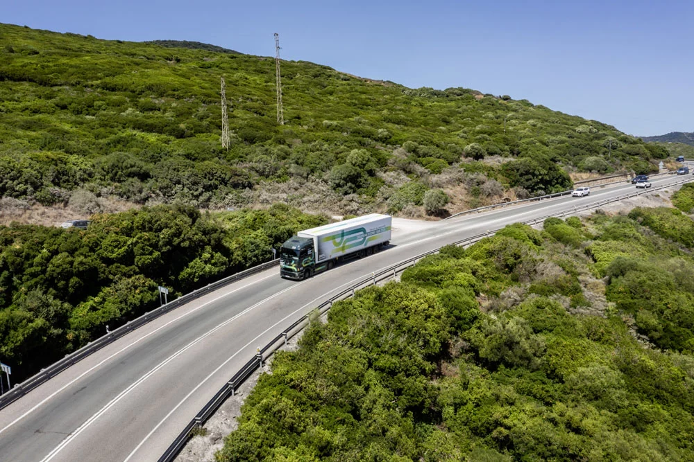 El largo viaje de Cabo Norte a Tarifa en el supercamión eléctrico de Mercedes 20 Motor16 VIAJE MERCEDES EACTROS 16 Motor16