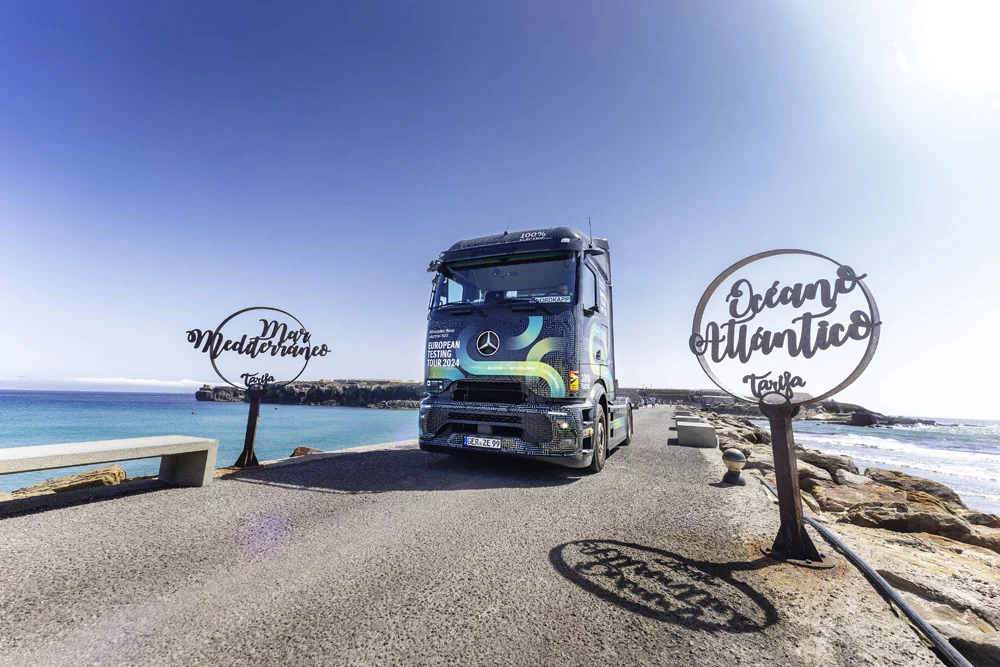 El largo viaje de Cabo Norte a Tarifa en el supercamión eléctrico de Mercedes 23 Motor16 VIAJE MERCEDES EACTROS 19 Motor16