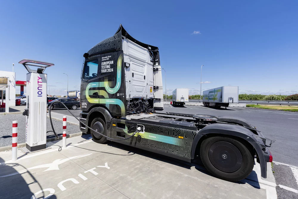 El largo viaje de Cabo Norte a Tarifa en el supercamión eléctrico de Mercedes 30 Motor16 VIAJE MERCEDES EACTROS 26 Motor16