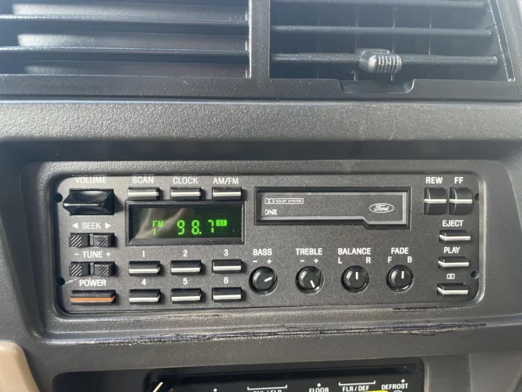 ford explorer parque jurasico 103 Motor16