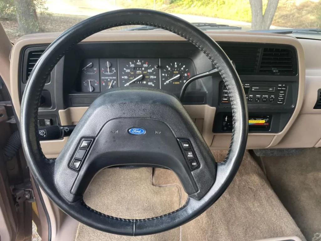 ford explorer parque jurasico 131 Motor16