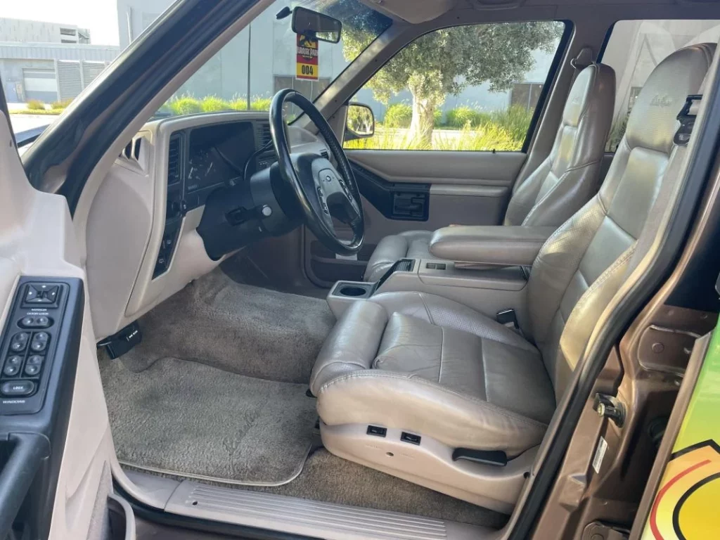 ford explorer parque jurasico 150 Motor16