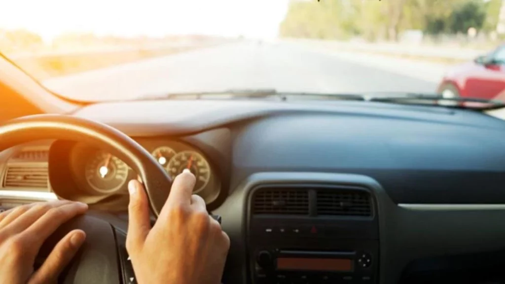 Los 6 consejos que la DGT hace a todos los que conducen su coche cuando aprieta el calor 32 Motor16 importante