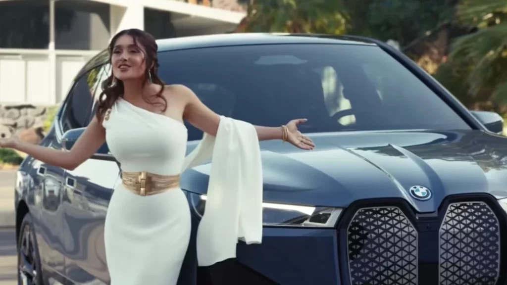 La increíble colección de coches Salma Hayek 1 Motor16 ¿Cómo se compone el garaje de Salma Hayek?