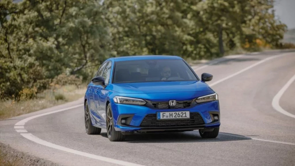 Los 6 consejos que la DGT hace a todos los que conducen su coche cuando aprieta el calor 34 Motor16 consejos