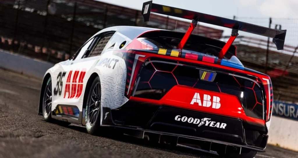 La Nascar insinúa un futuro eléctrico con su nuevo prototipo 1 Motor16 nascar ev trasera Motor16