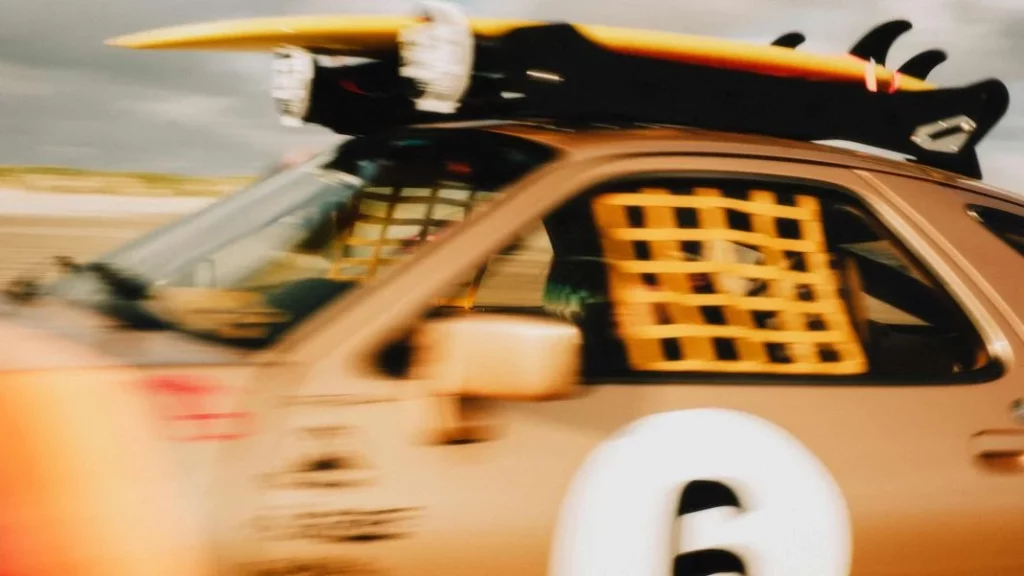 Porsche 928 Surfari: La brillante locura de un surfero polaco 6 Motor16 porsche 928 surfari 13 Motor16