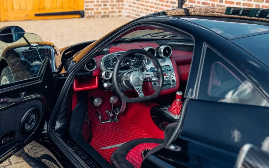 2003 Pagani Zonda Nero. DK Engineering. Imagen interior.