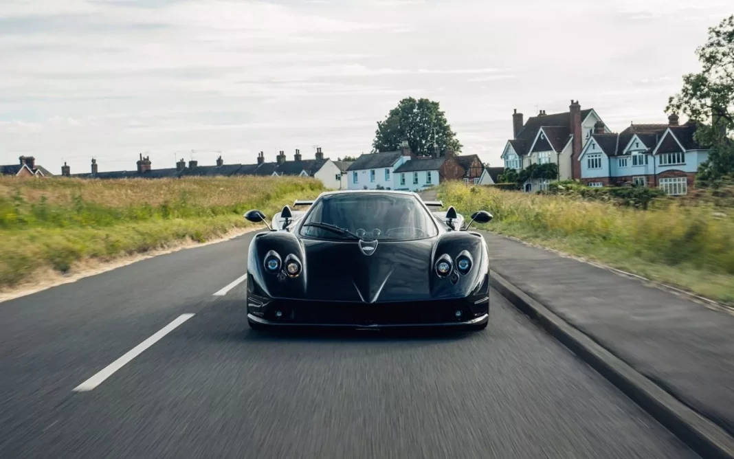 2003 Pagani Zonda Nero. DK Engineering. Imagen portada.
