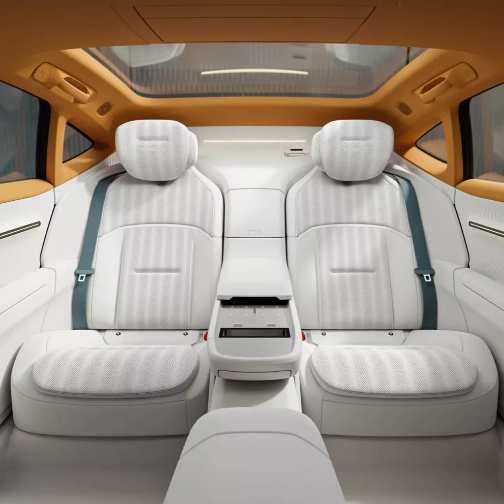 2024 Avatr 12 Kim Jones 11 Motor16