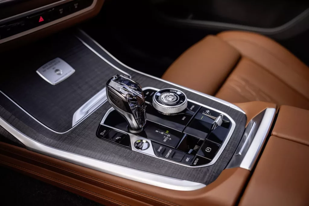 2024 BMW X7 ALPINA XB7 Manufaktur 30 Motor16