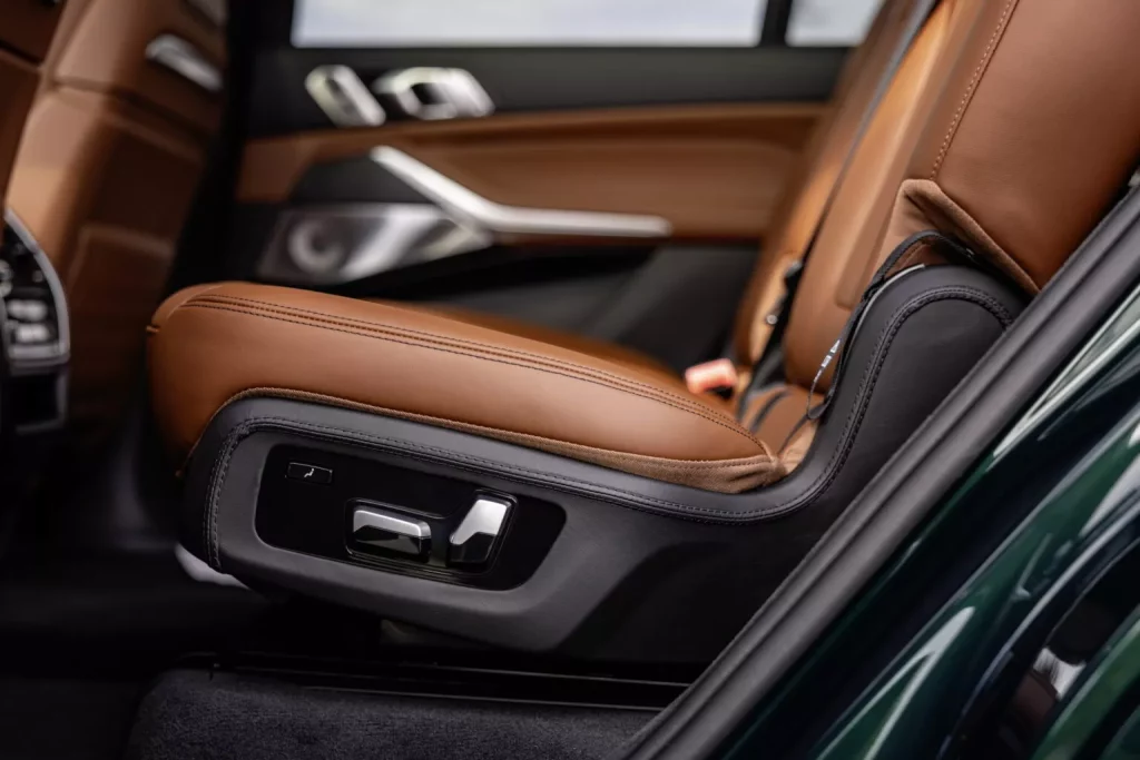 2024 BMW X7 ALPINA XB7 Manufaktur 37 Motor16