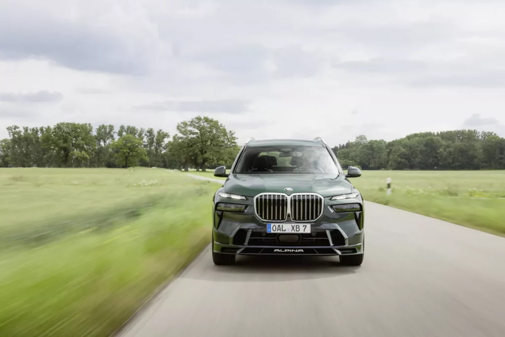 2024 BMW X7 ALPINA XB7 Manufaktur 9 Motor16