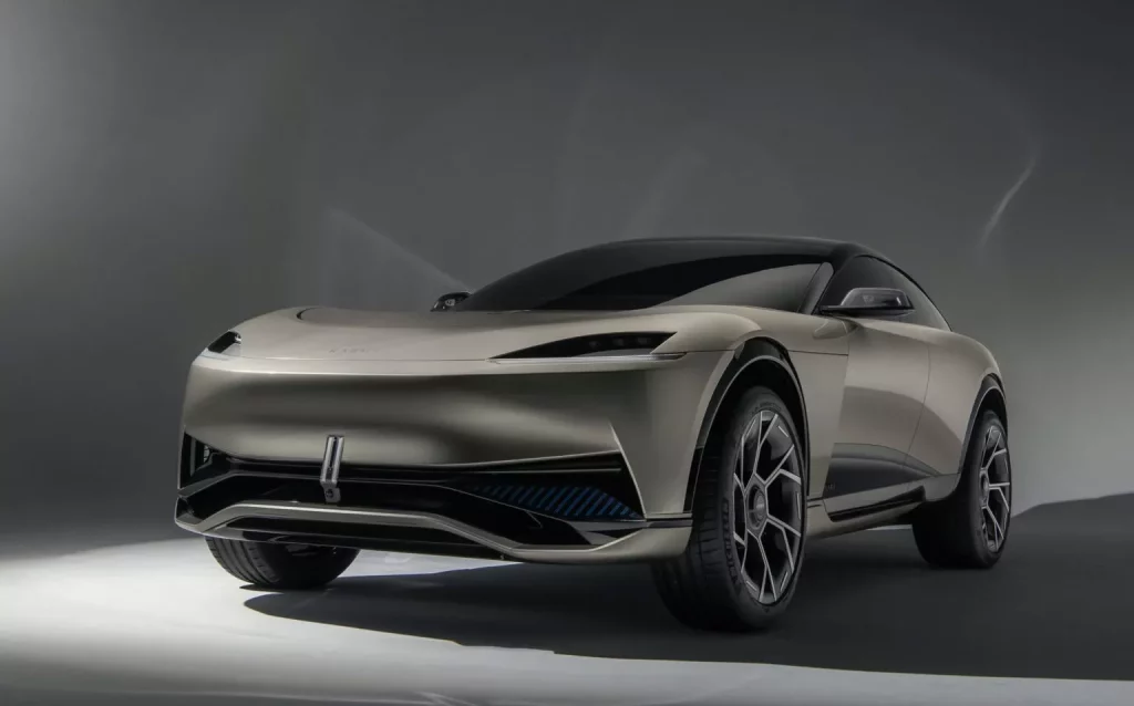 Karma sorprende en Monterey para apuntar a Aston Martin, Ferrari, Lotus... 3 Motor16 2024 Karma Ivara GT UV 1 Motor16