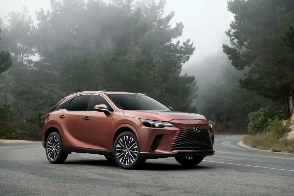 El Lexus RX se pone en forma al otro lado del charco 2 Motor16 2024 Lexus RX USA. Imagen delantera.