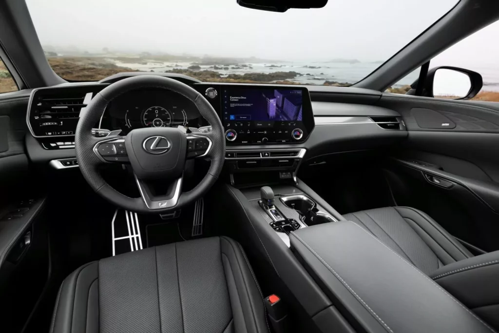 El Lexus RX se pone en forma al otro lado del charco 4 Motor16 2024 Lexus RX USA. Imagen interior.