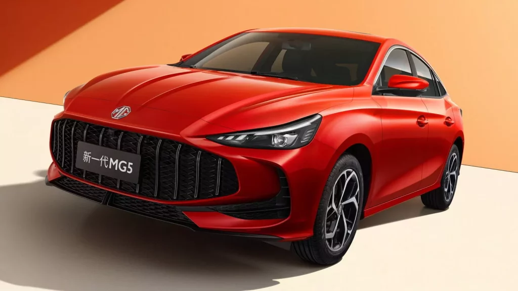 En China el MG5 se pone al día para seguir por debajo de los 10.000 euros 1 Motor16 2024 MG5 Facelift. Imagen delantera.