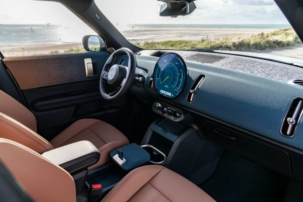 El MINI Countryman eléctrico hace las maletas para viajar a Estados Unidos 16 Motor16 2024 MINI Countryman SE ALL4 13 Motor16