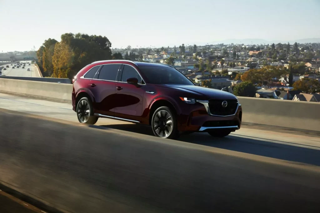 2024 Mazda CX-90. Imagen movimiento.