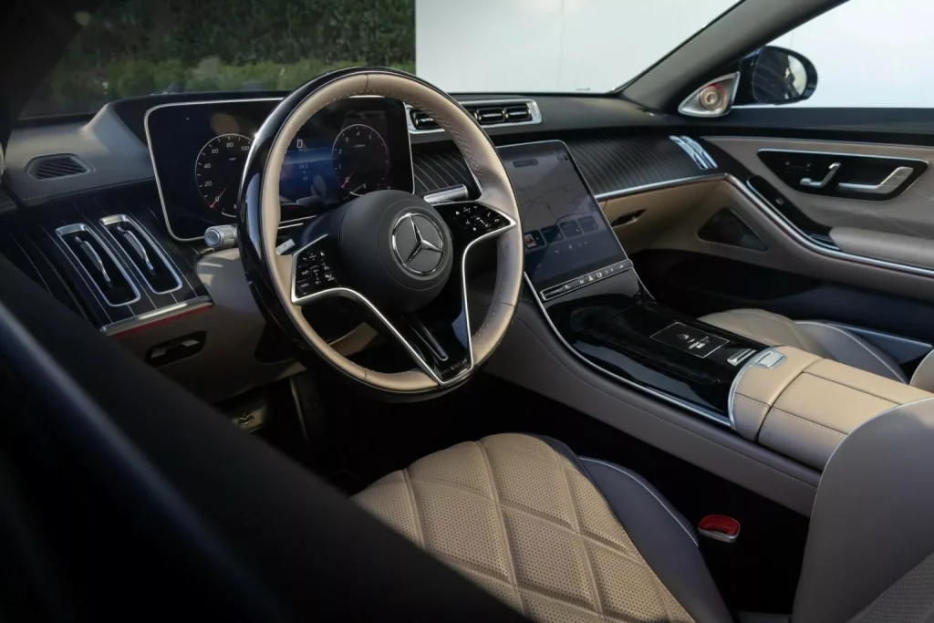 2024 Mercedes-Maybach S 680 Edition Nordic Glow. Imagen interior.