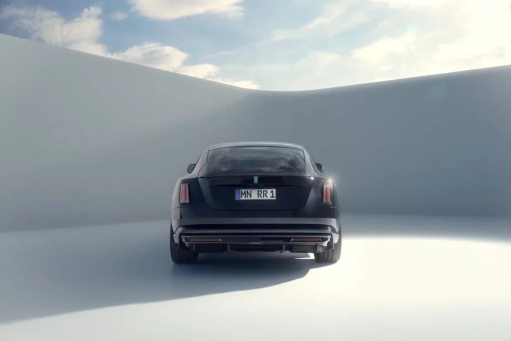 2024 Rolls-Royce Spectre. Novitec. Spofec. Imagen trasera.