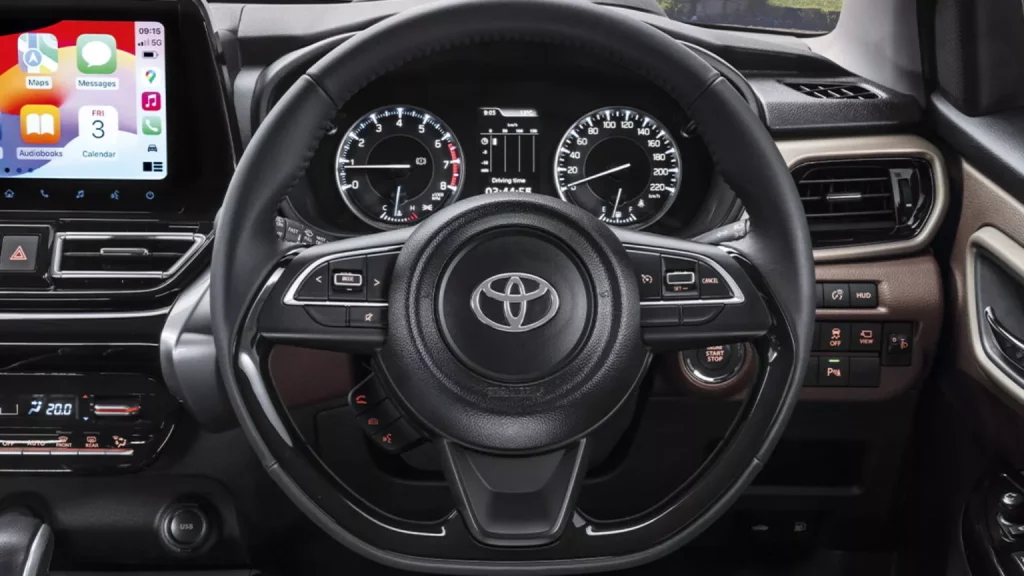2024 Toyota Starlet Cross 11 Motor16