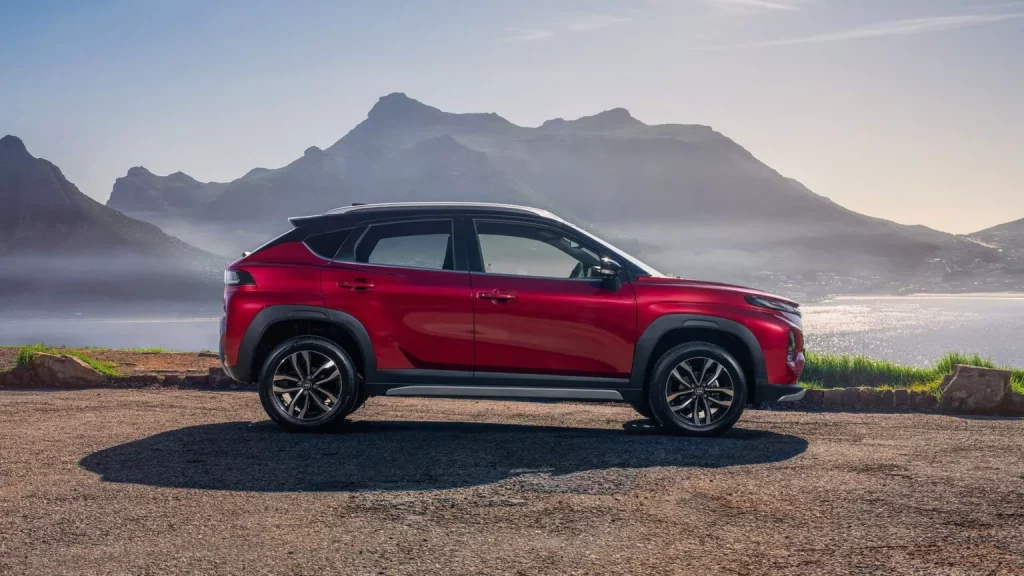 2024 Toyota Starlet Cross 3 Motor16
