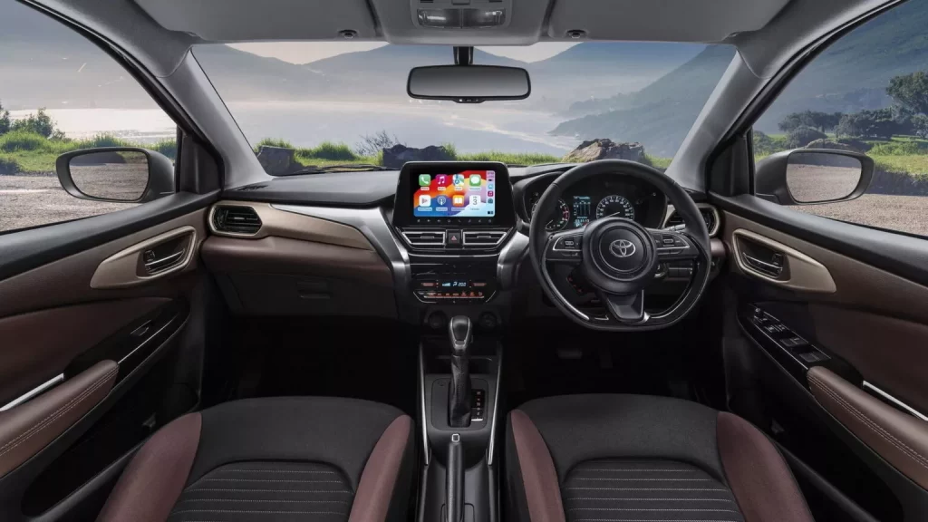 2024 Toyota Starlet Cross. Imagen interior.