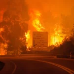 Cuidado con los incendios, esto es lo que debes hacer si te pilla uno en carretera