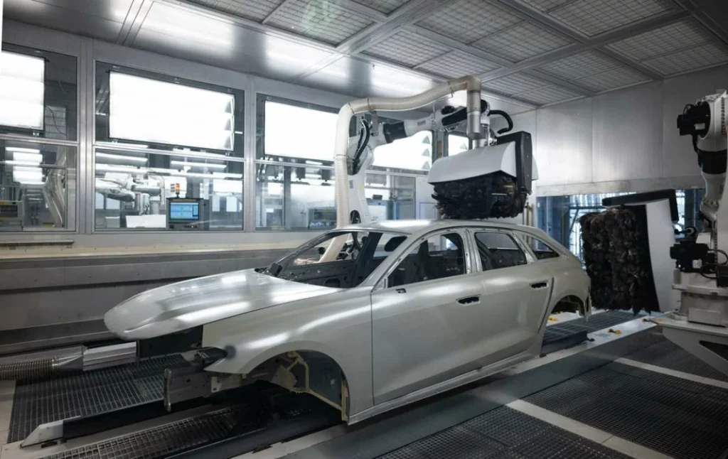 AUDI A5 NECKARLSUM 30 Motor16