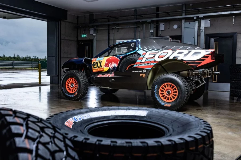 El Ford Raptor T1+ de Sainz y Roma para conquistar el Dakar, listo para su debut 1 Motor16 FORD RANGER RAPTOR 4 Motor16
