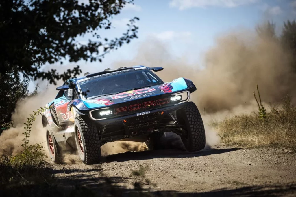 Ford Raptor T1+: primera carrera, primera victoria 7 Motor16 FORD RAPTOR T1 BAJA HUNGRIA 4 Motor16