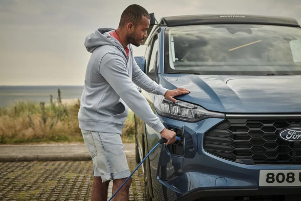 Ford añade nuevas versiones a la gama la Transit Custom Nugget 3 Motor16 Ford Transit Nugget PHEV