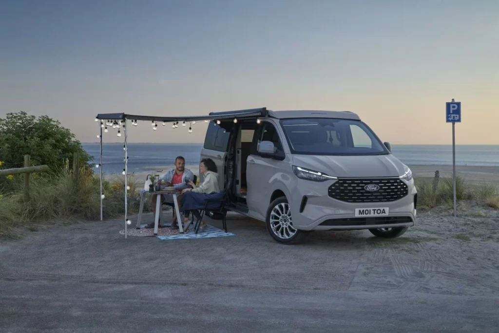 Ford añade nuevas versiones a la gama la Transit Custom Nugget 20 Motor16 Ford Transit Nugget 20 Motor16