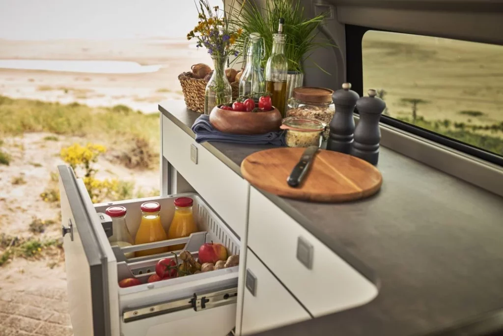Ford añade nuevas versiones a la gama la Transit Custom Nugget 28 Motor16 Ford Transit Nugget 28 Motor16