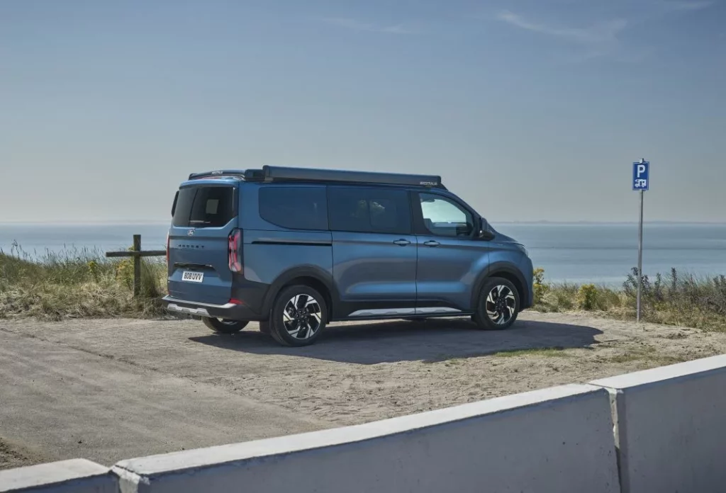 Ford añade nuevas versiones a la gama la Transit Custom Nugget 9 Motor16 Ford Transit Nugget 6 Motor16
