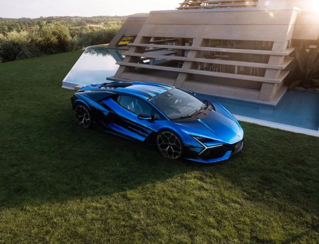 LAMBORGHINI REVUELTO OPERA UNICA 2 1 Motor16