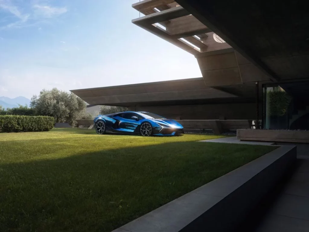 LAMBORGHINI REVUELTO OPERA UNICA 6 1 Motor16