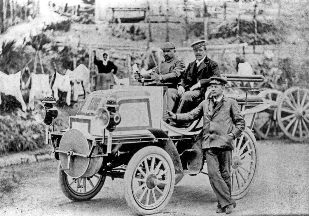 14 momentos que celebran los 130 años de historia de Mercedes en el automovilismo 8 Motor16 MERCEDES 130 ANOS CARRERAS 1899 Motor16