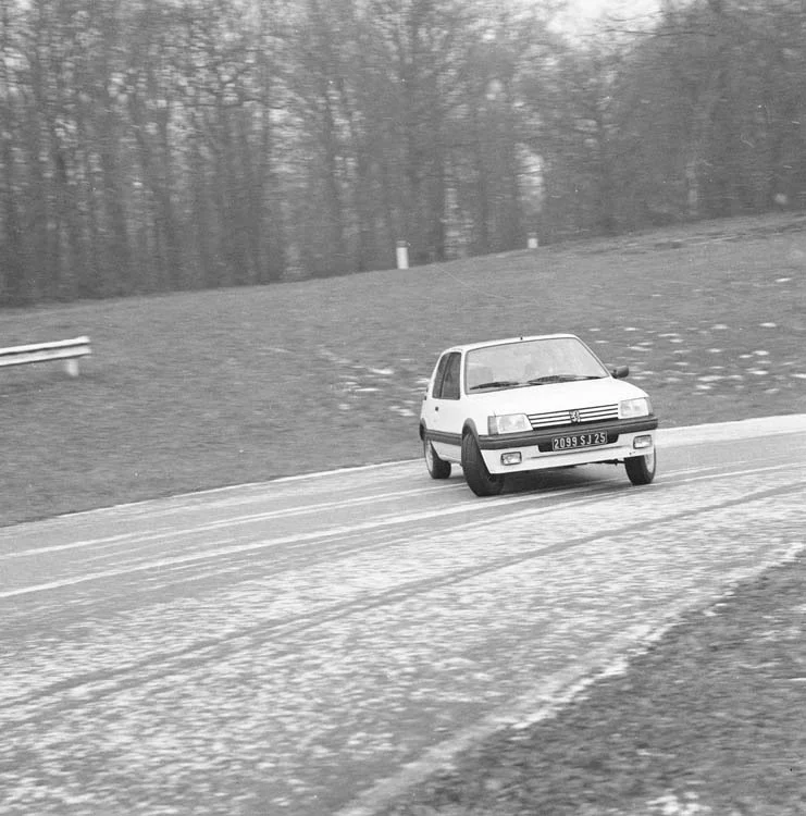 Peugeot 205 GTI