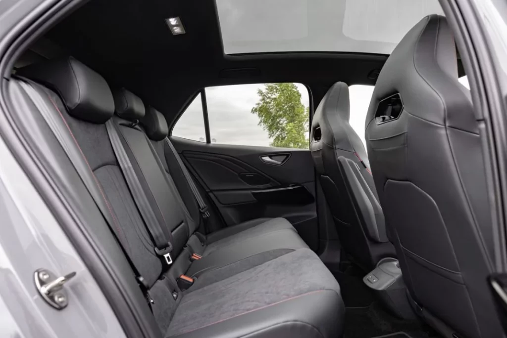 El GTI de los eléctricos de Volkswagen ya está a la venta en Alemania 15 Motor16 VOLKSWAGEN ID.3 GTX 13 Motor16