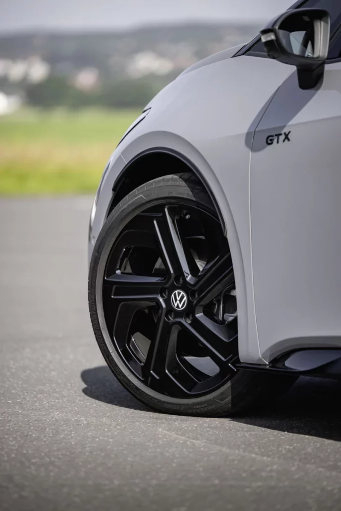 El GTI de los eléctricos de Volkswagen ya está a la venta en Alemania 16 Motor16 VOLKSWAGEN ID.3 GTX 14 Motor16