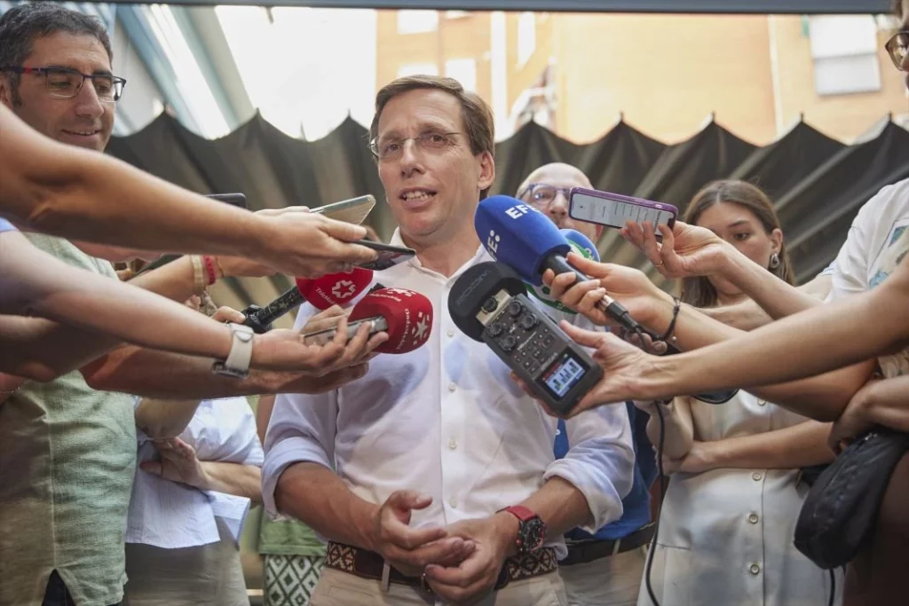 Piden anular 2,5 millones de multas irregulares e ilegales en Madrid que superan los 400 millones de euros 3 Motor16 alcalde madrid jose luis martinez almeida ofrece declaraciones medios Motor16