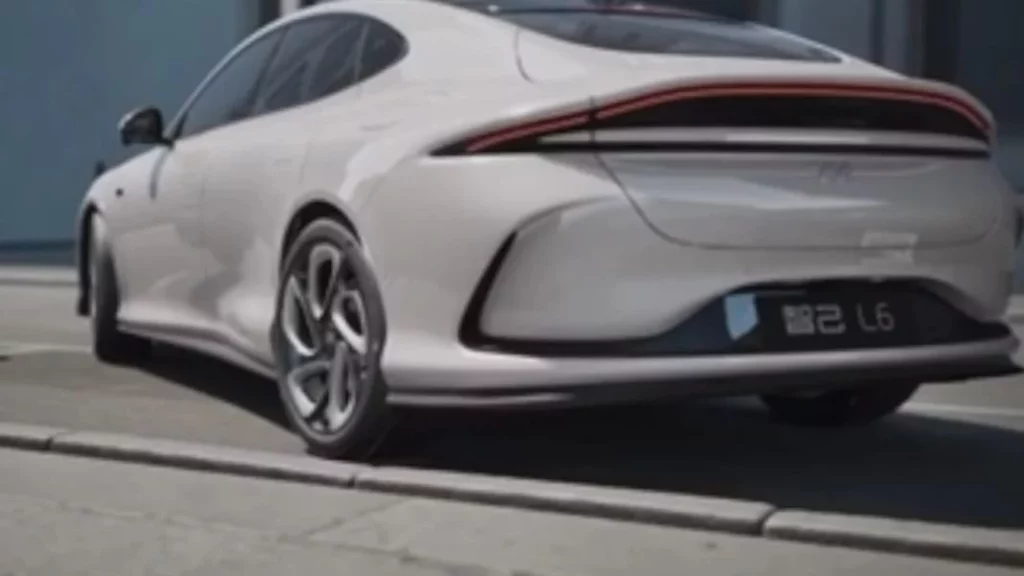 Más detalles sobre esta ingeniería para aparcar de forma autónoma