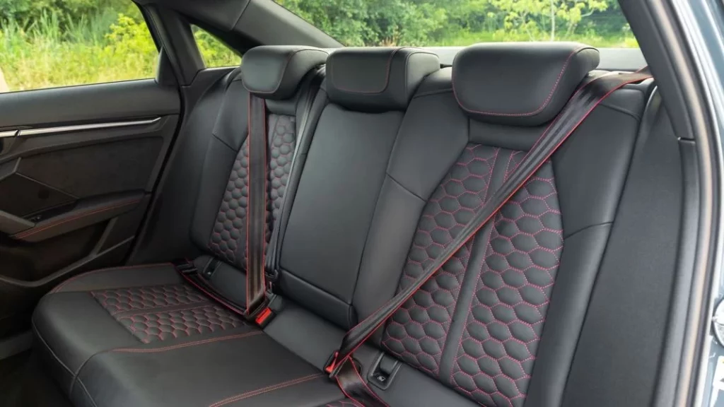Lidl tiene el accesorio perfecto para renovar los asientos de tu coche. Cuesta menos de 15 euros 3 Motor16 asientos traseros