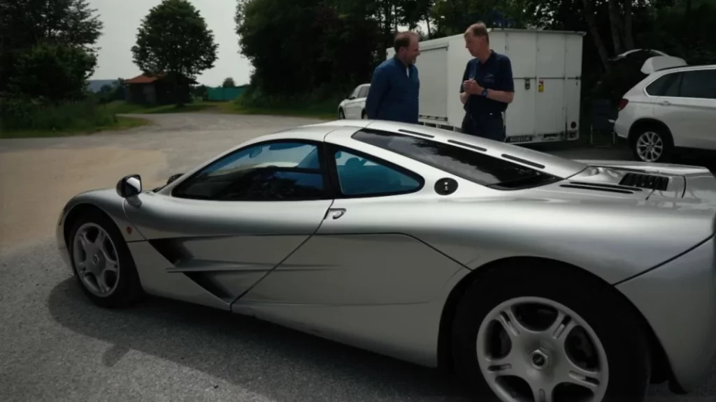 Una mirada fascinante de Walter Röhrl por el McLaren F1